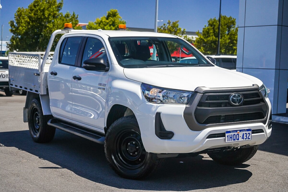 Toyota Hilux image 1