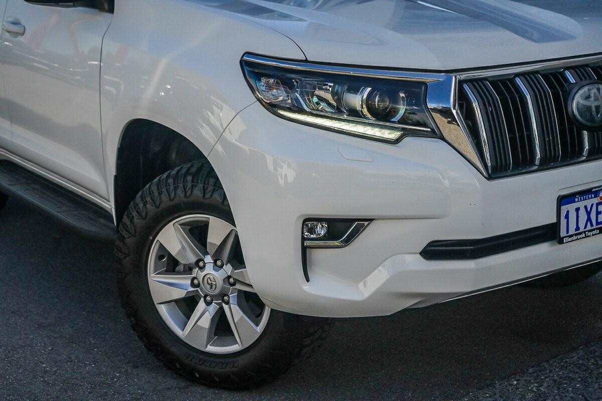 Toyota Landcruiser Prado image 2