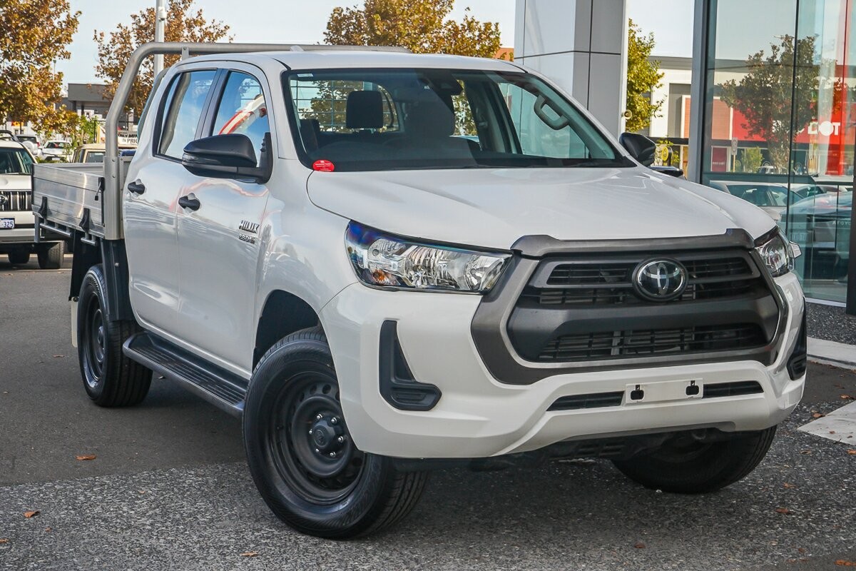 Toyota Hilux image 1