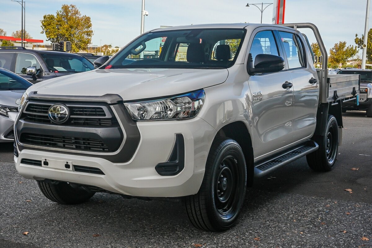 Toyota Hilux image 4