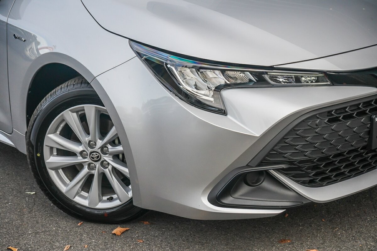 Toyota Corolla image 2