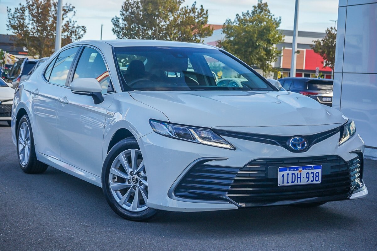 Toyota Camry image 1