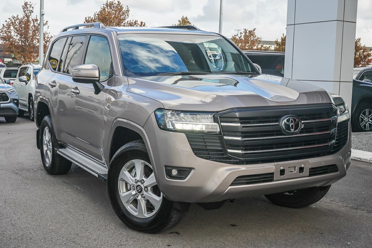 Toyota Landcruiser image 1