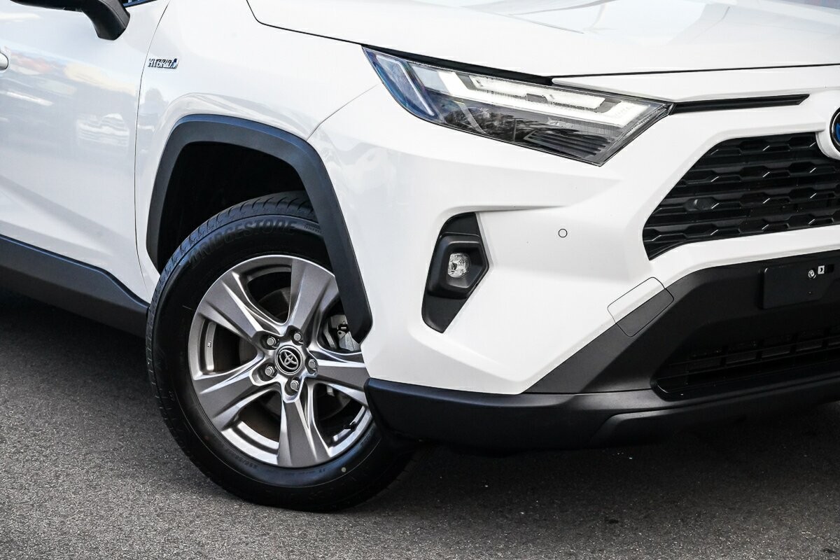 Toyota Rav4 image 2