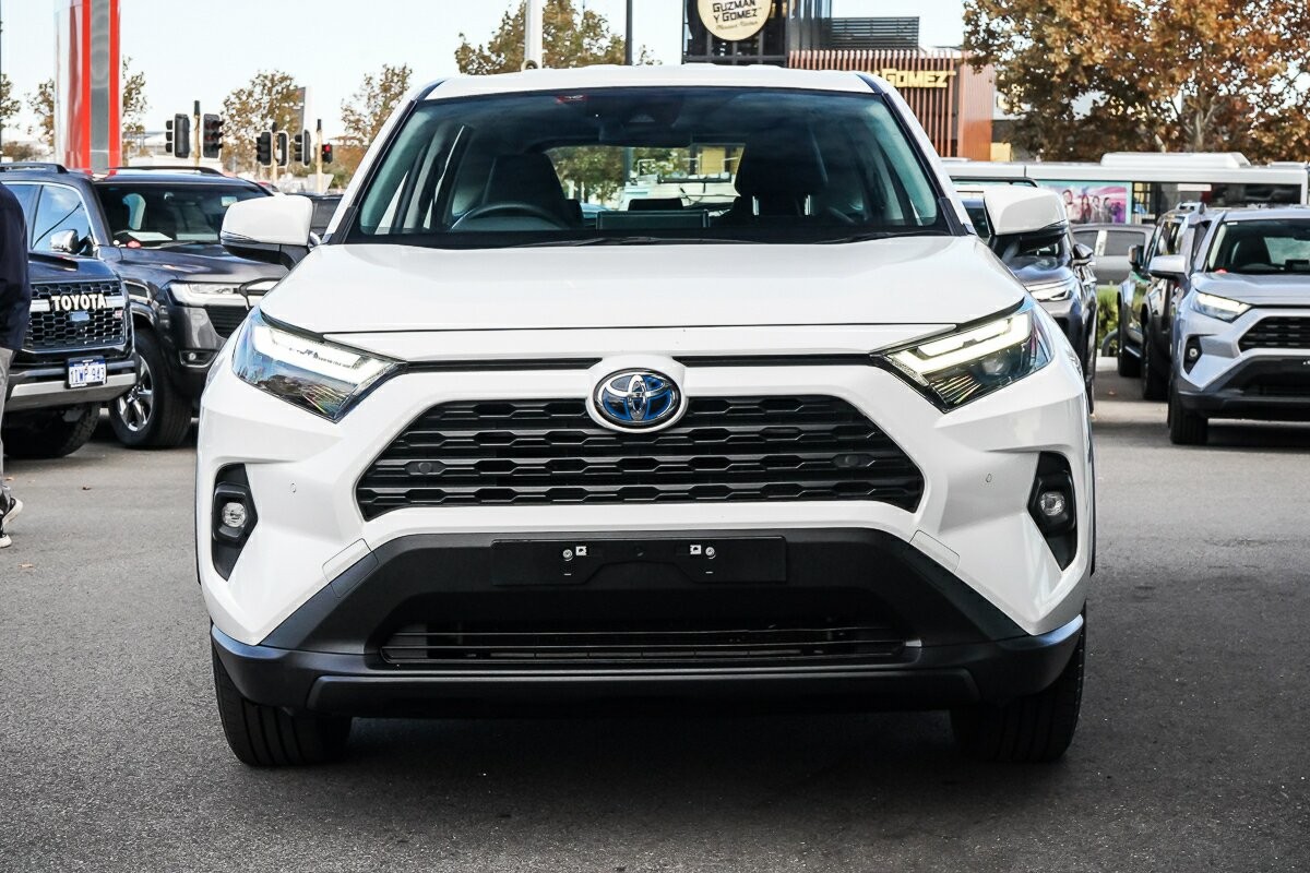 Toyota Rav4 image 3