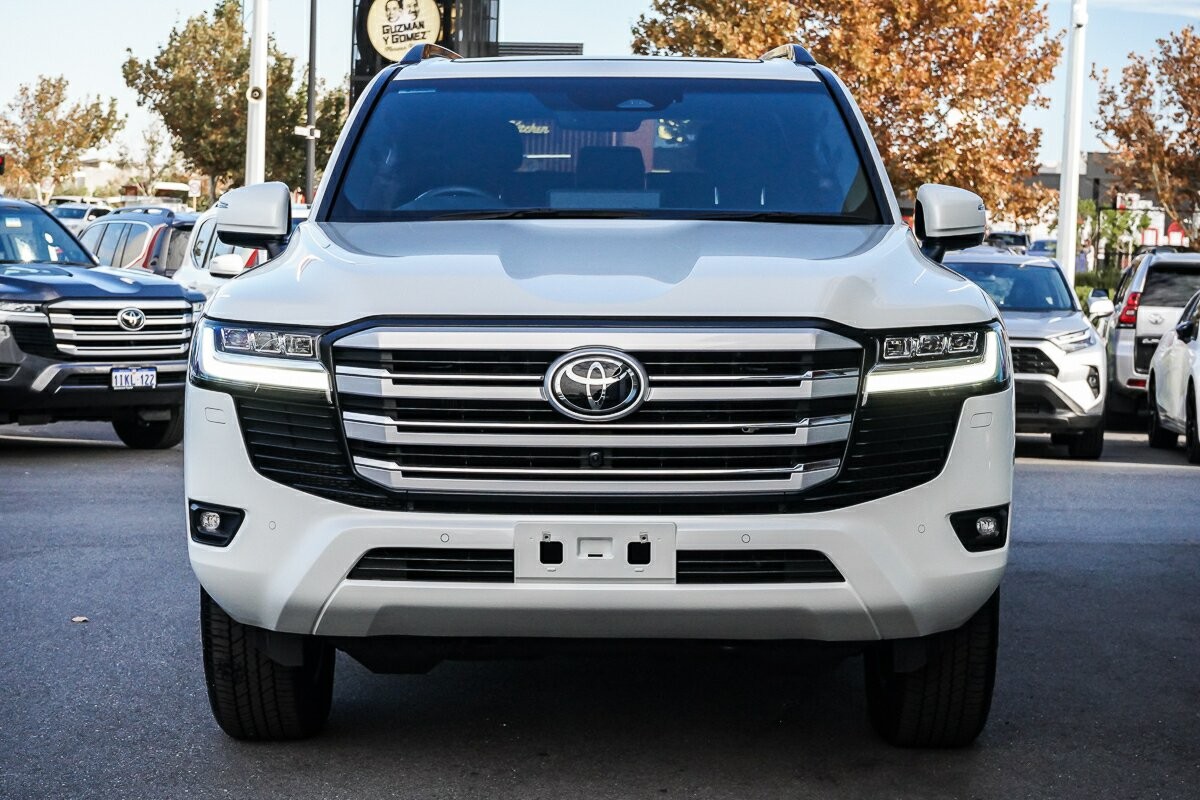 Toyota Landcruiser image 3