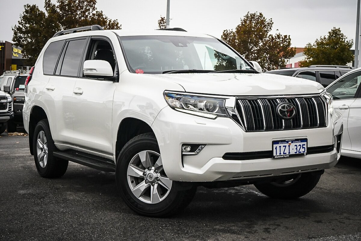Toyota Landcruiser Prado image 1