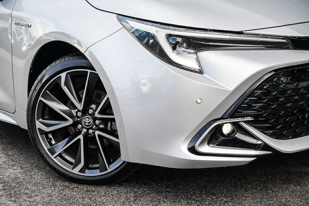 Toyota Corolla image 2