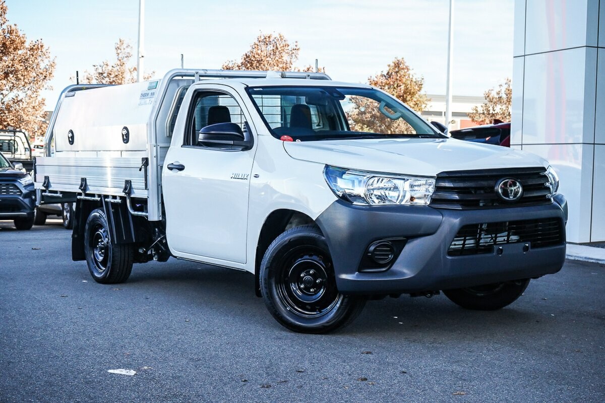 Toyota Hilux image 1