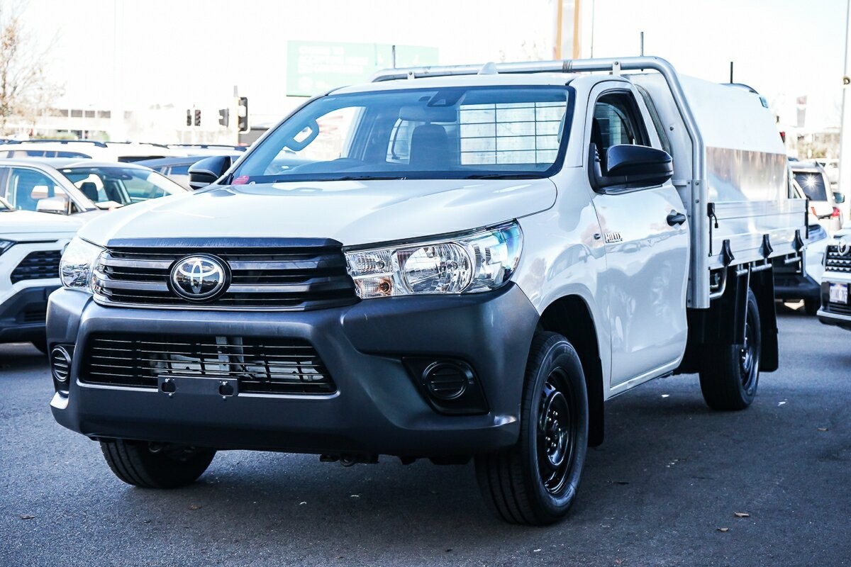 Toyota Hilux image 4