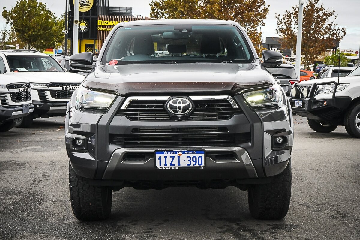Toyota Hilux image 3
