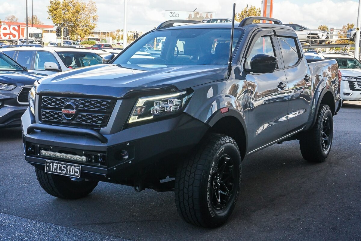Nissan Navara image 4