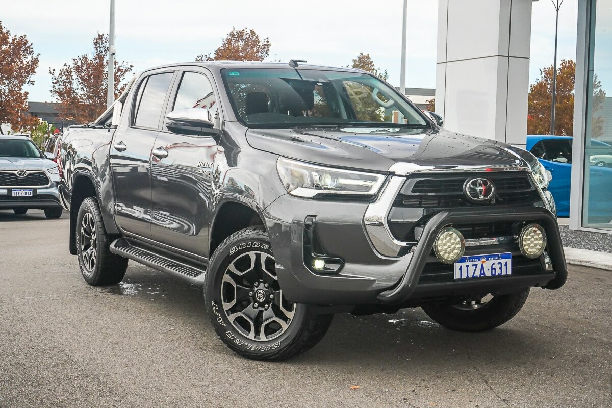 Toyota Hilux image 1