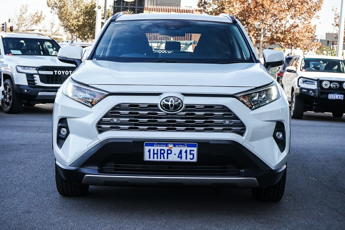 Toyota Rav4 image 3