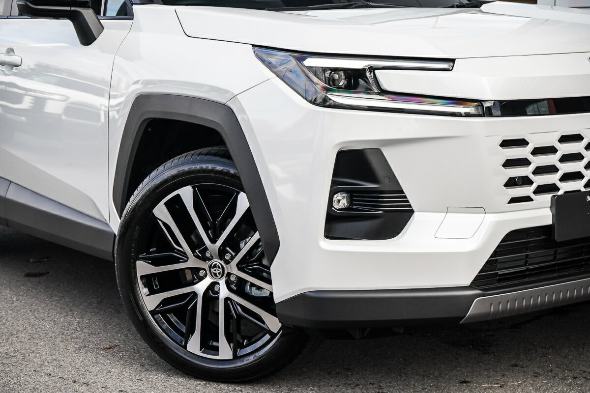 Toyota Rav4 image 2