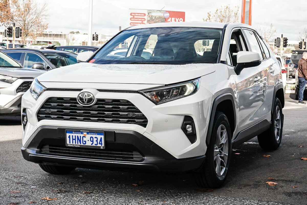 Toyota Rav4 image 4