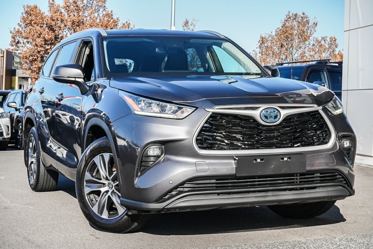 Toyota Kluger image 1