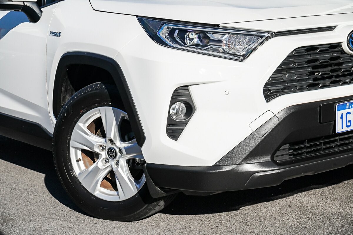 Toyota Rav4 image 2