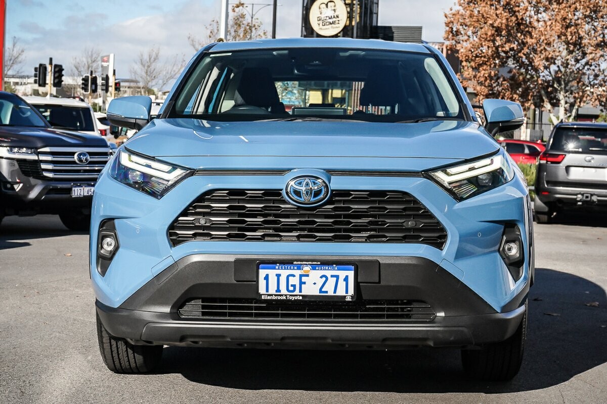 Toyota Rav4 image 3