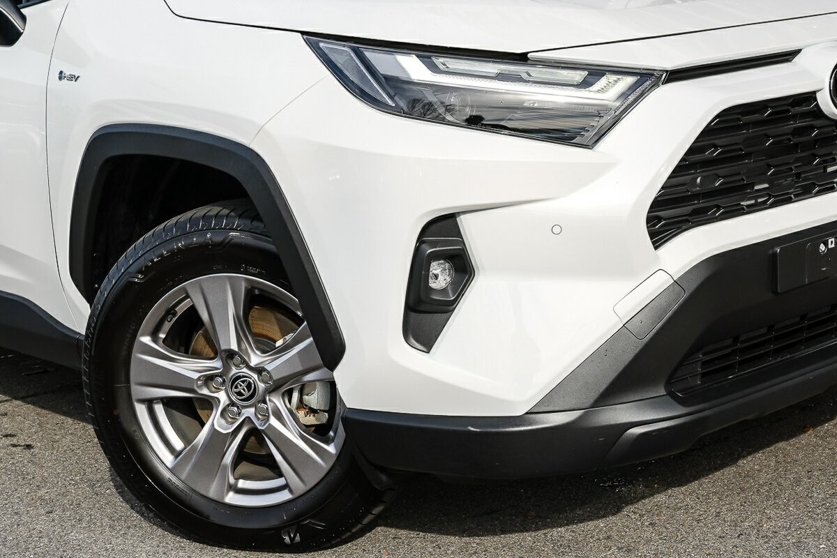 Toyota Rav4 image 2