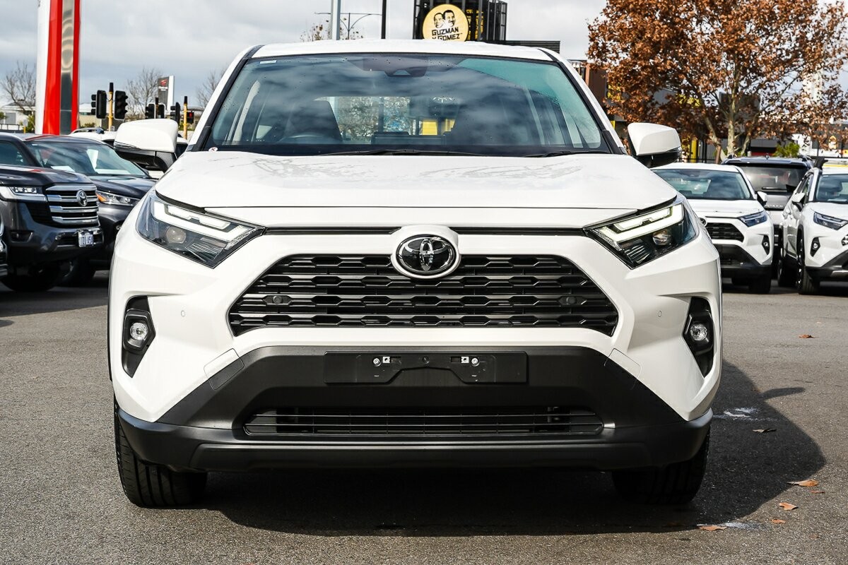 Toyota Rav4 image 3