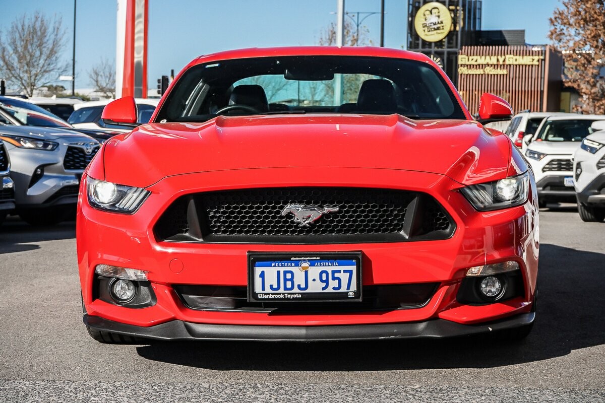 Ford Mustang image 3