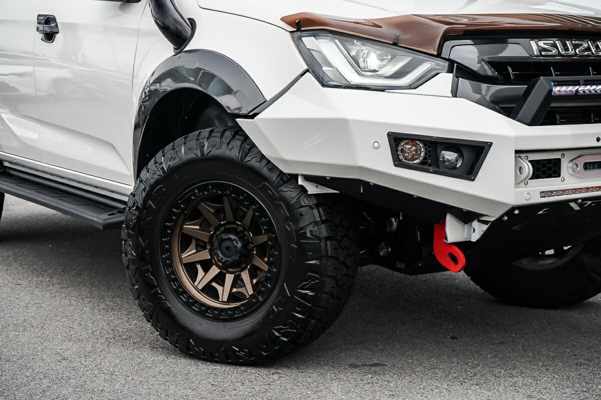 Isuzu D-max image 2