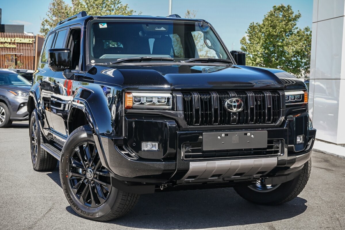 Toyota Landcruiser Prado image 1