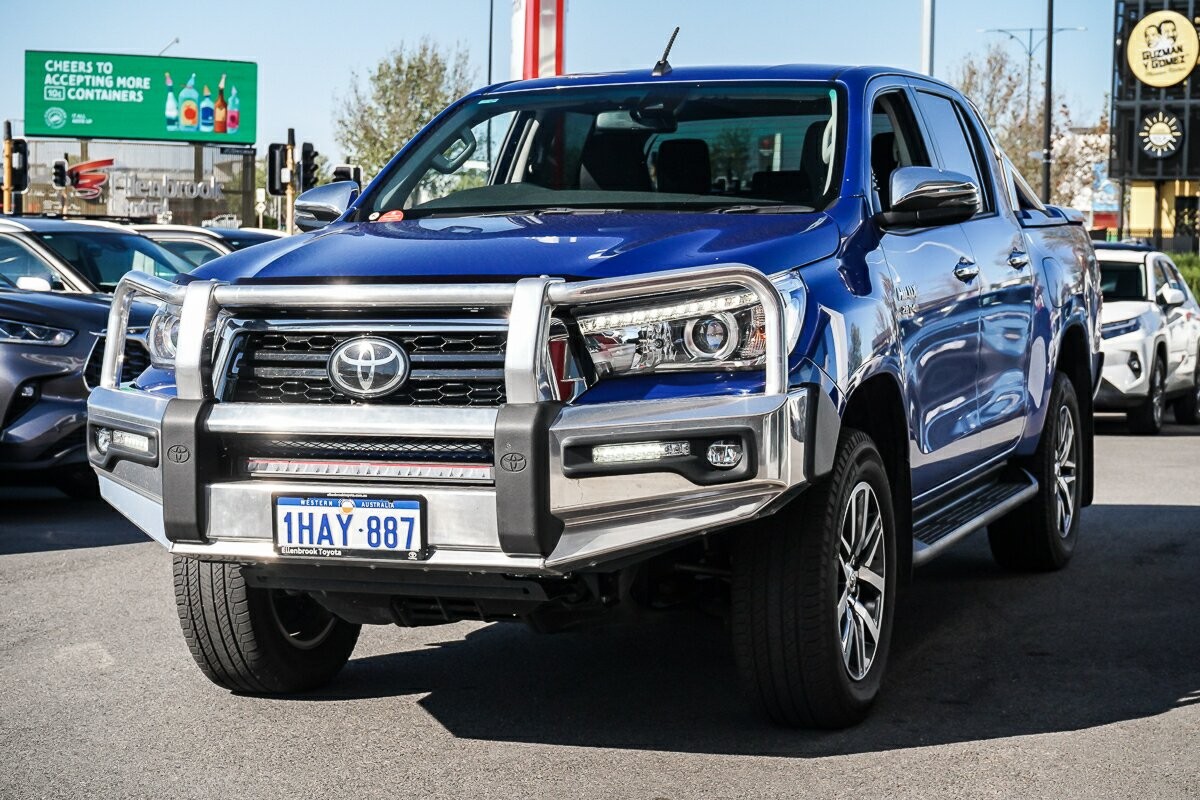 Toyota Hilux image 4