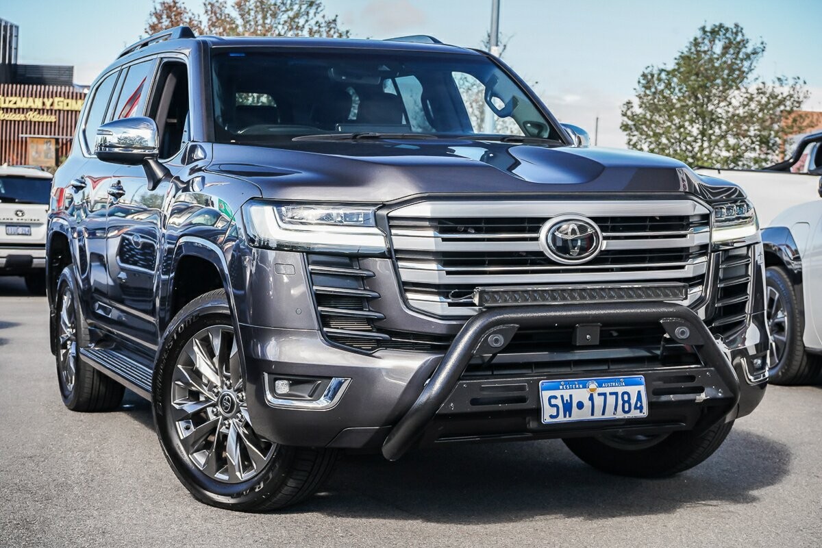 Toyota Landcruiser image 1