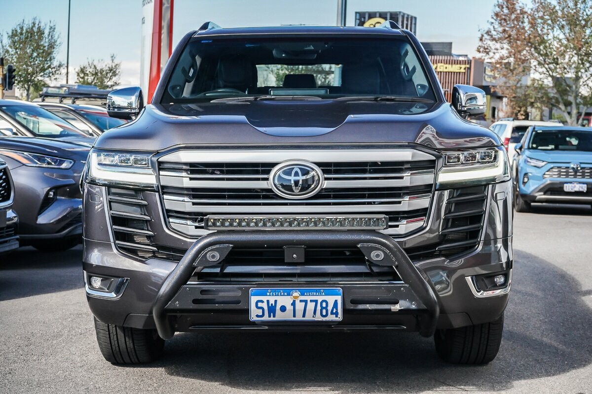 Toyota Landcruiser image 3
