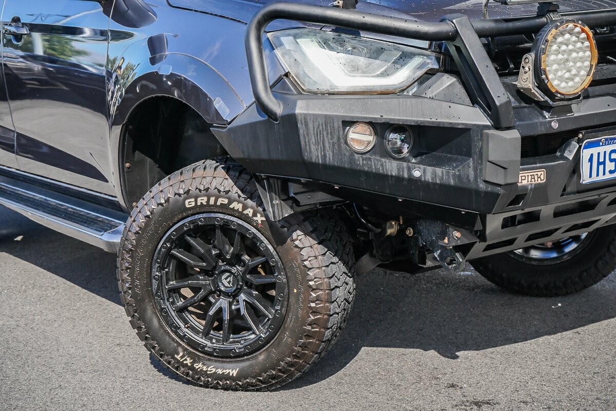 Isuzu D-max image 2