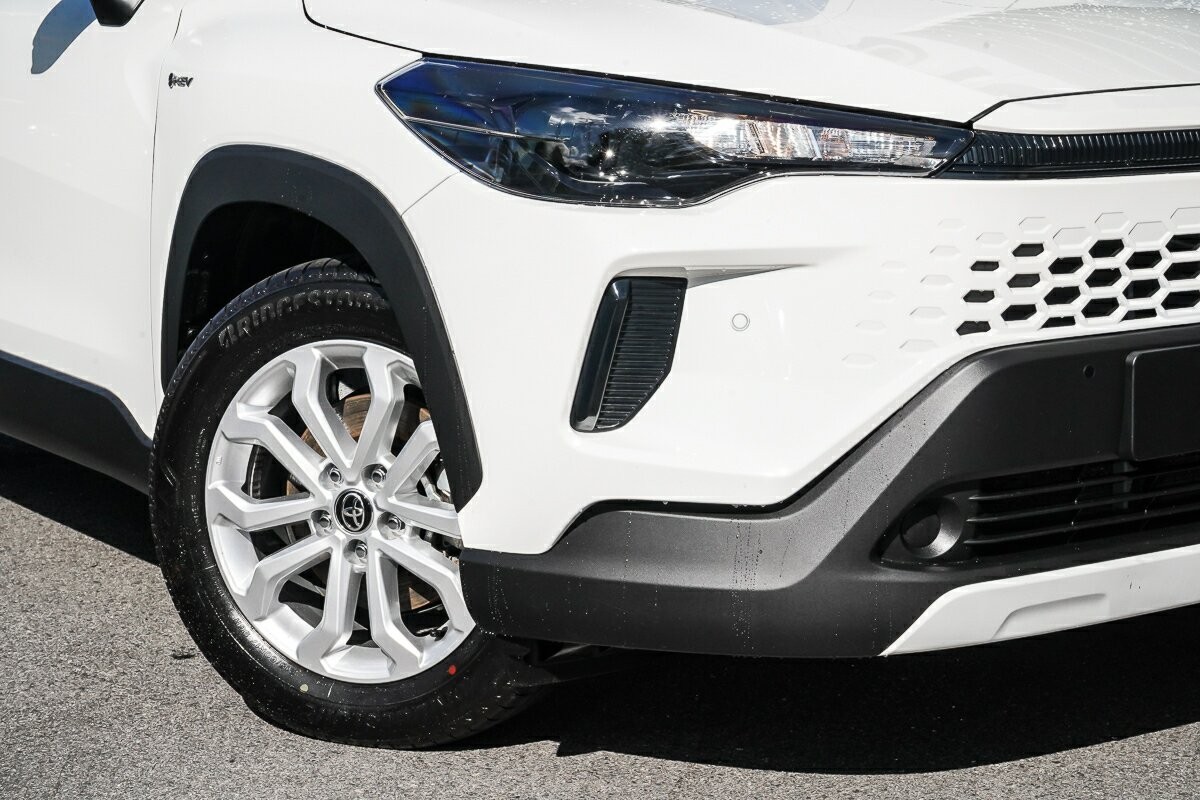 Toyota Corolla Cross image 2