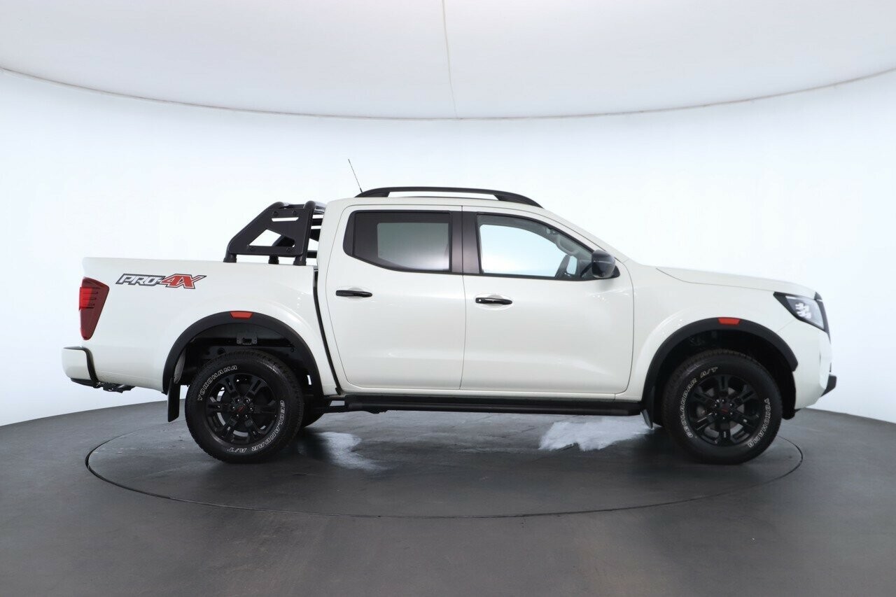 Nissan Navara image 3