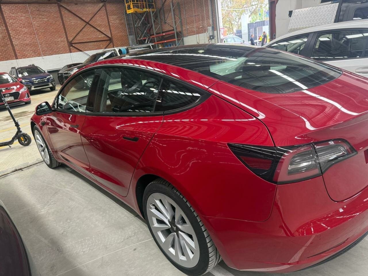 Tesla Model 3 image 4