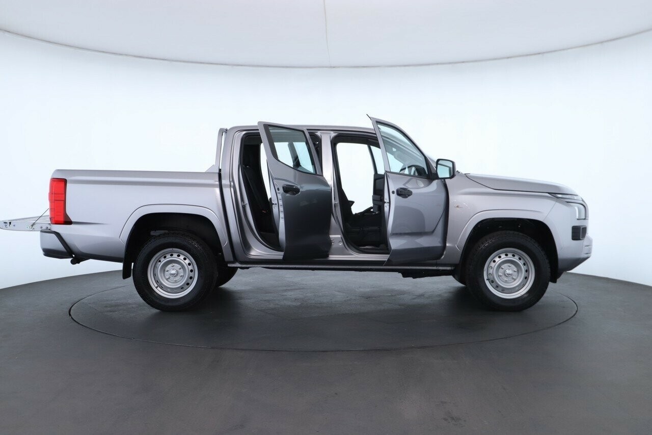 Mitsubishi Triton image 2