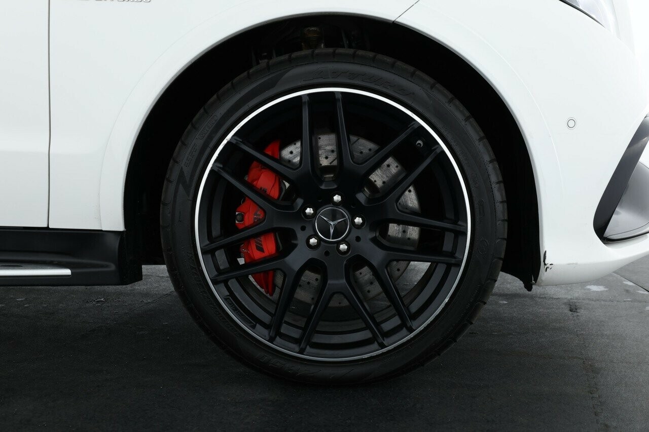 Mercedes Benz Gle-class image 4