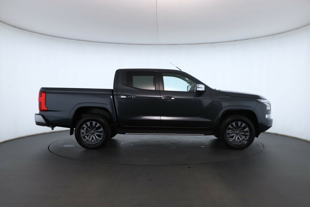 Mitsubishi Triton image 3