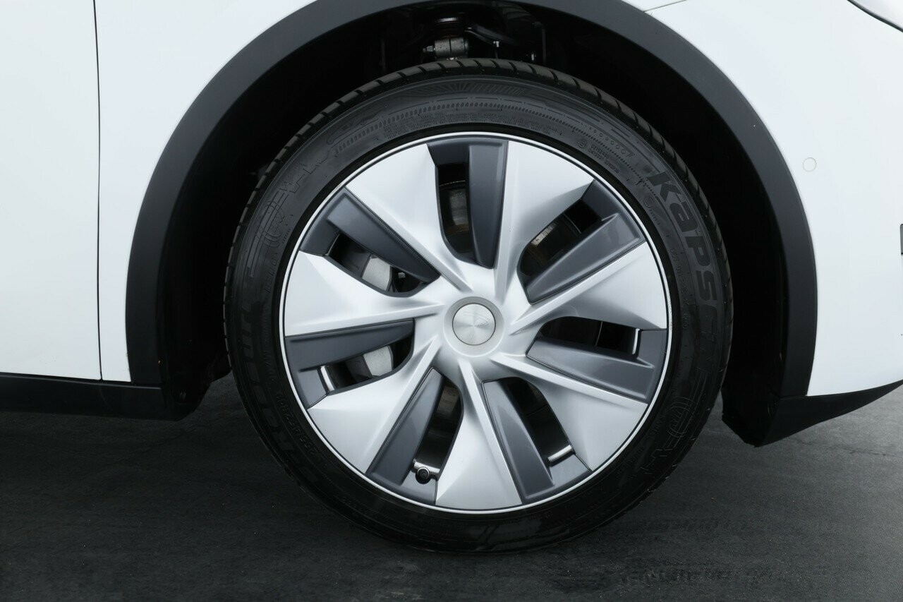 Tesla Model Y image 4