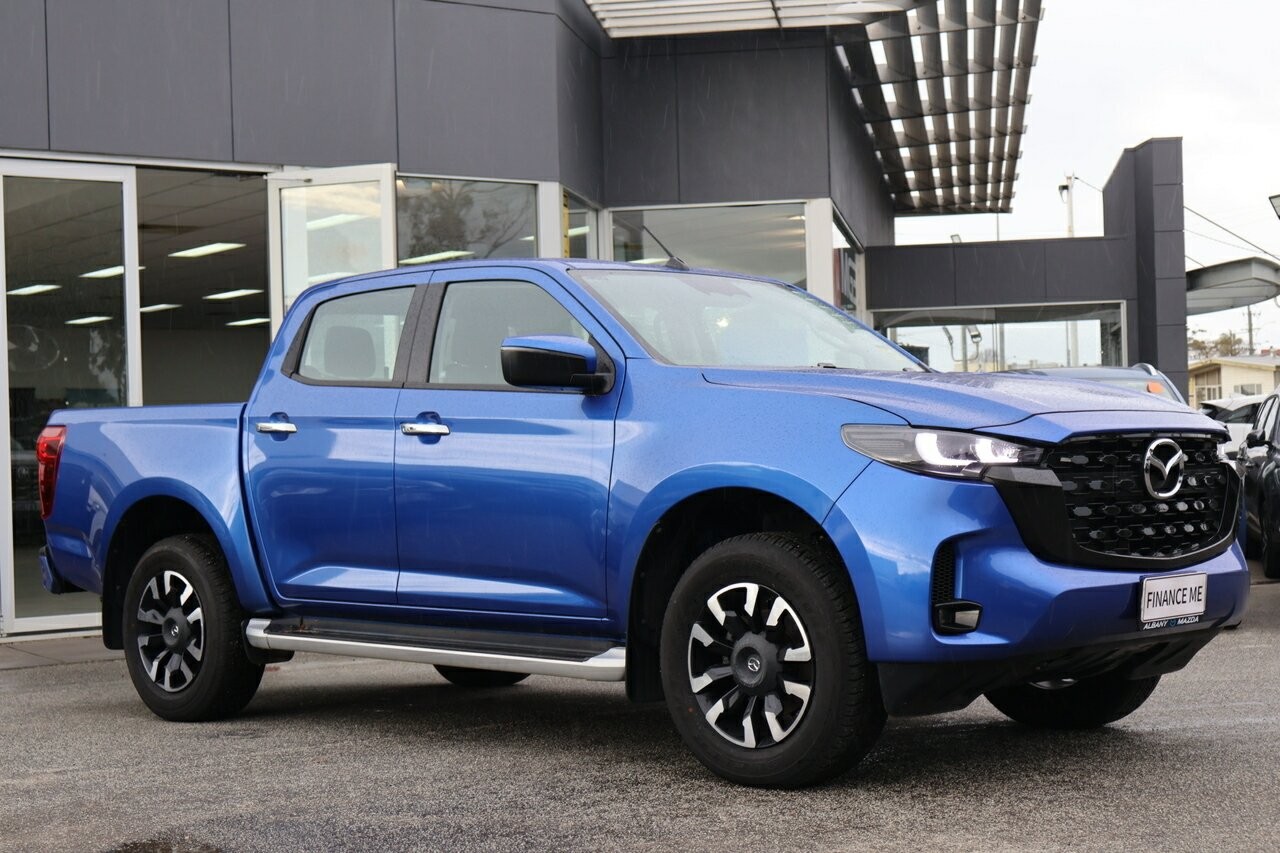 Mazda Bt-50 image 1