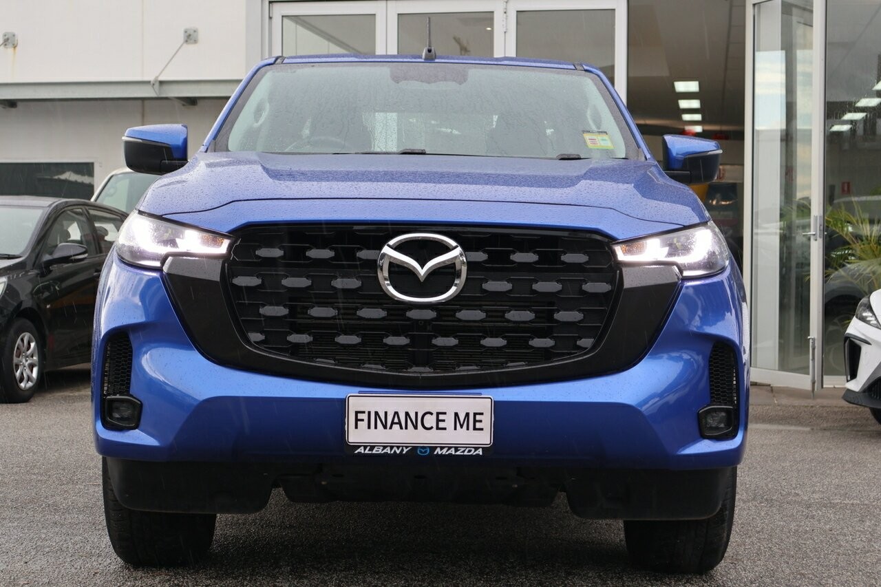 Mazda Bt-50 image 2