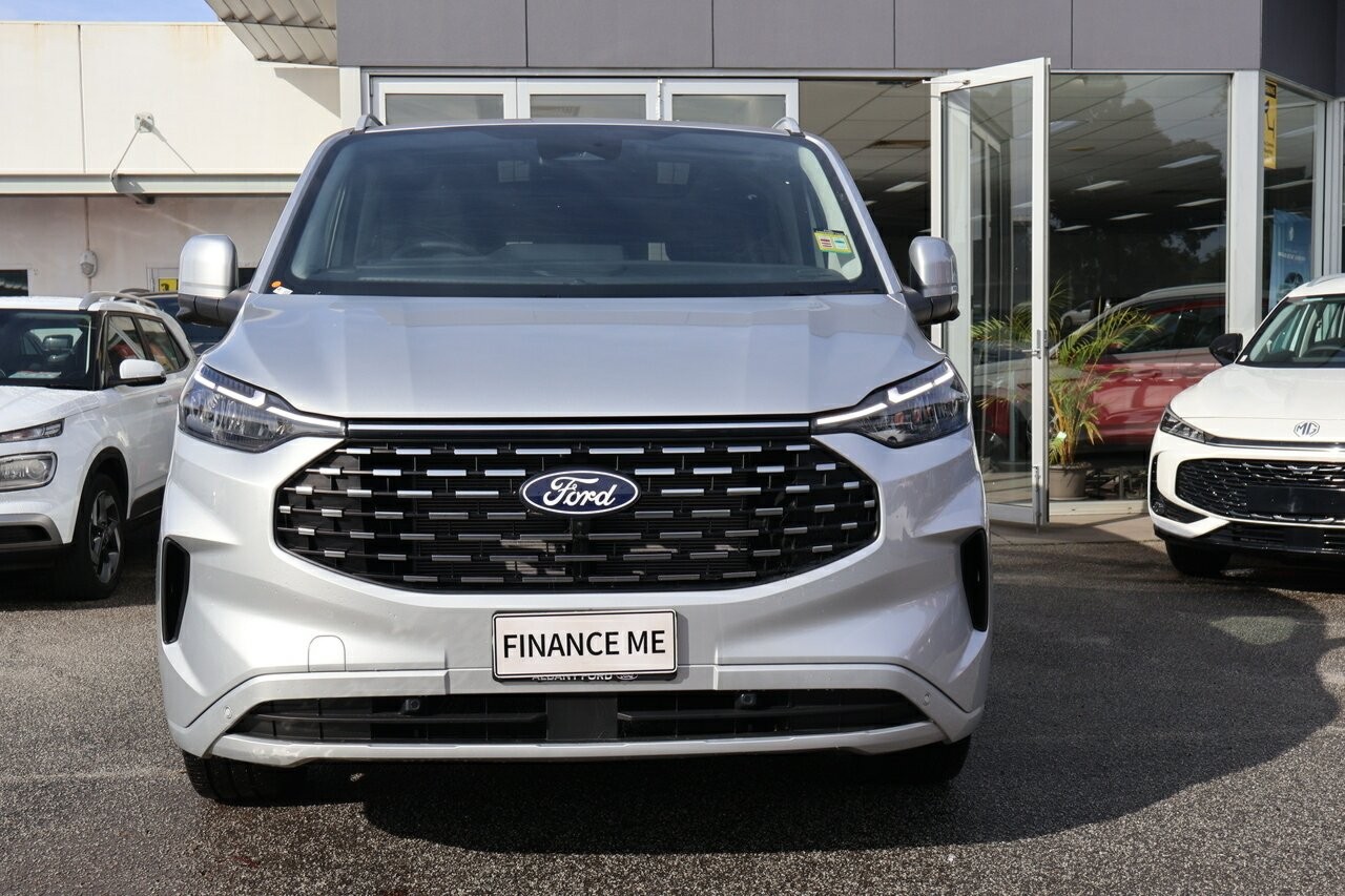 Ford Tourneo image 3