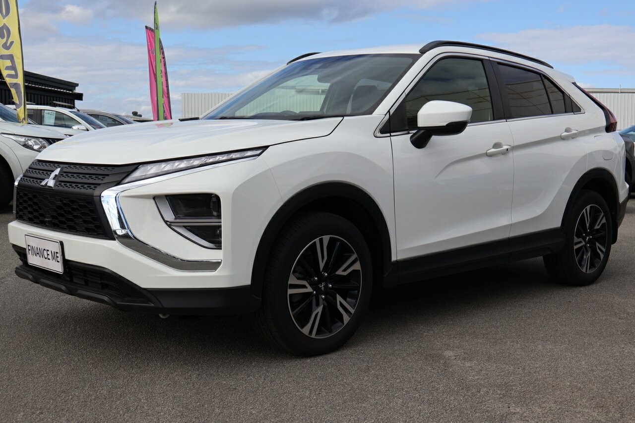 Mitsubishi Eclipse Cross image 4