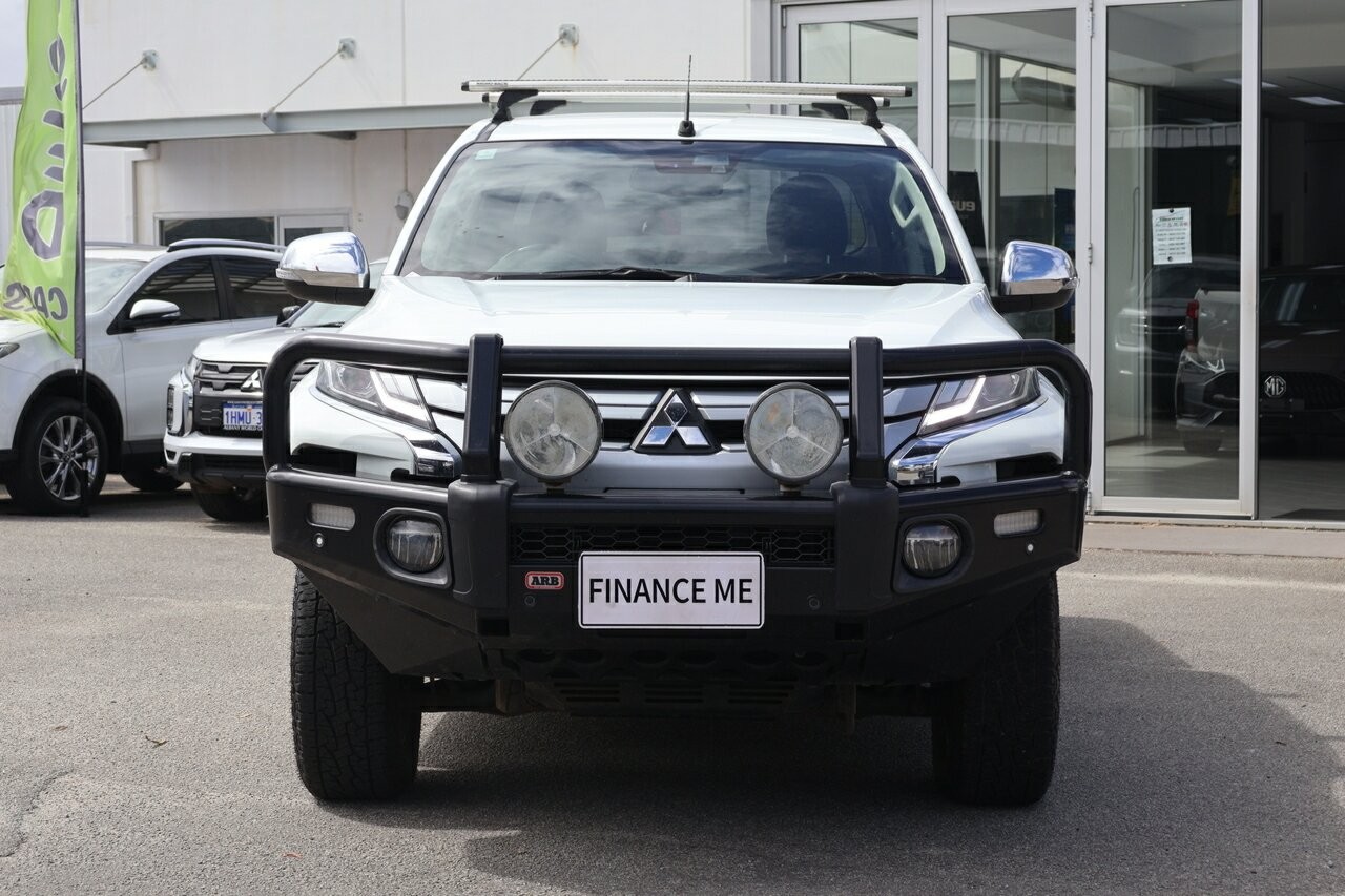 Mitsubishi Triton image 3