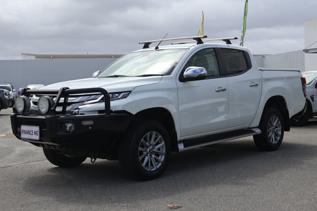 Mitsubishi Triton image 4
