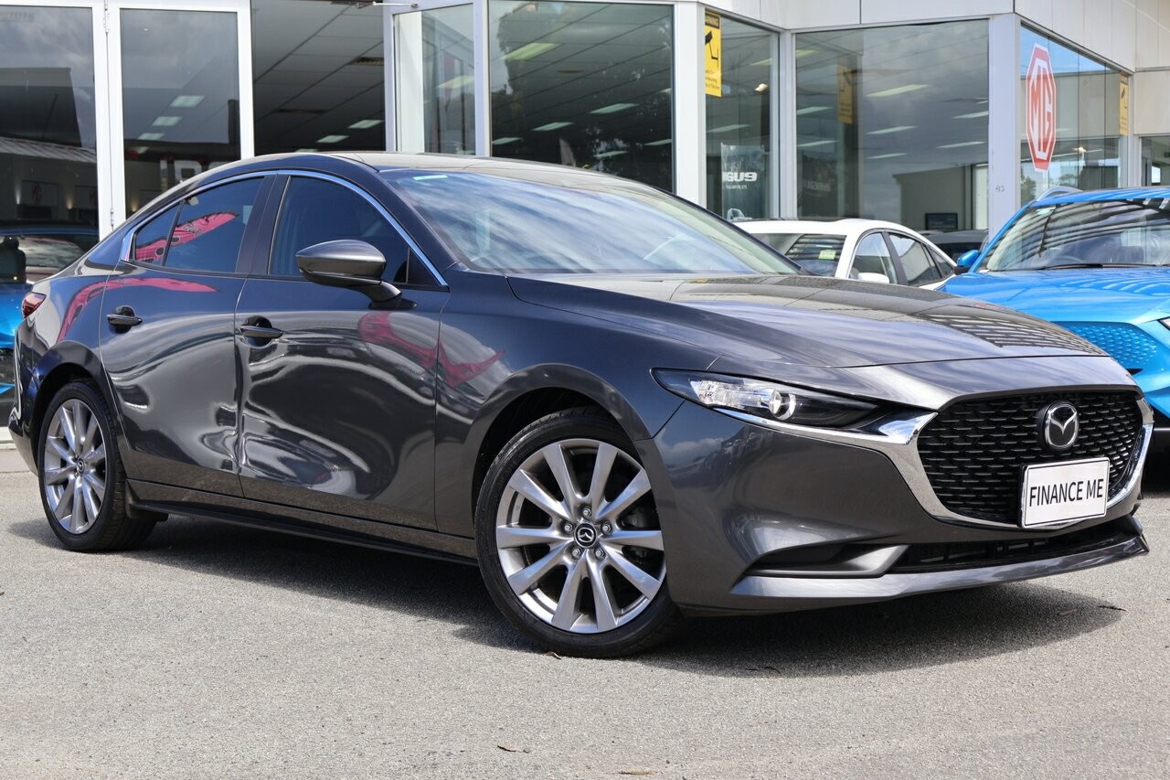 Mazda 3 image 1