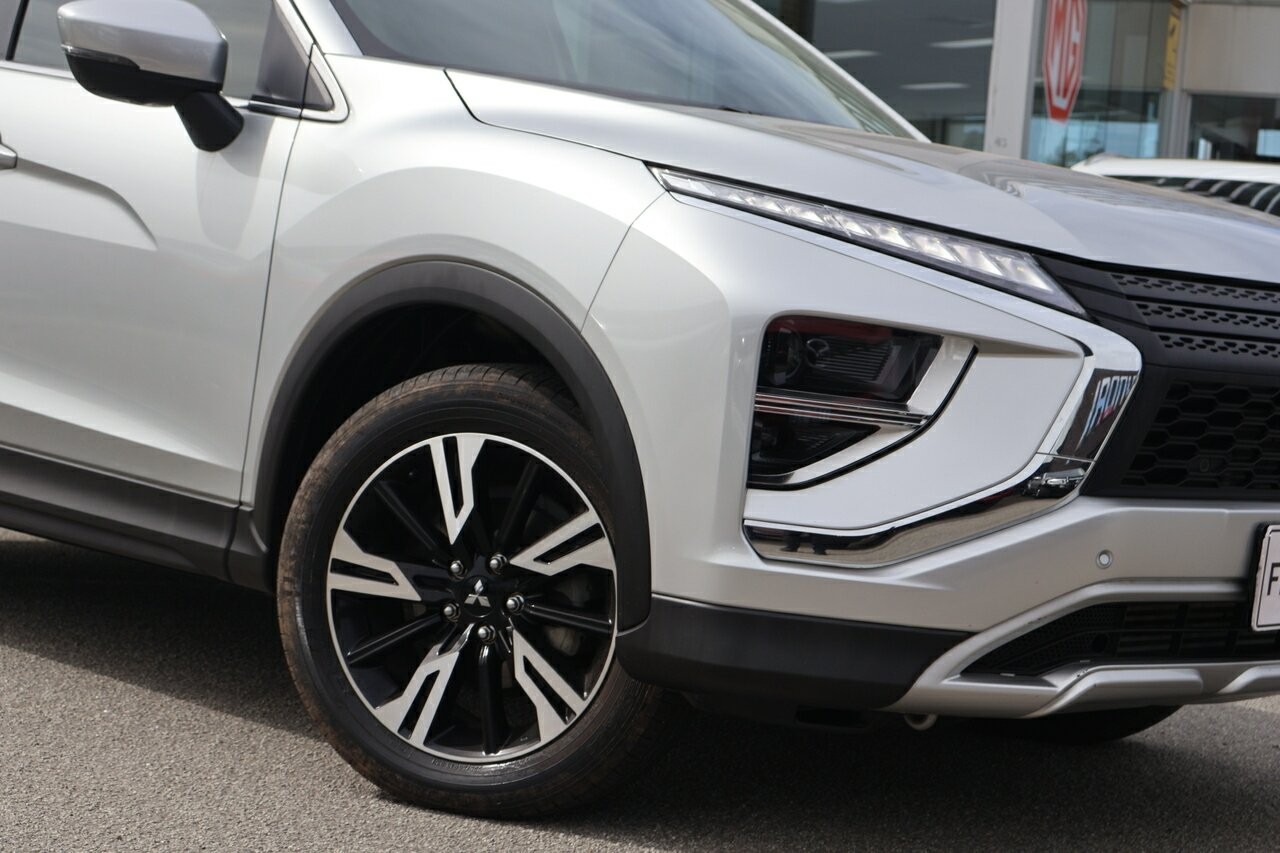 Mitsubishi Eclipse Cross image 2