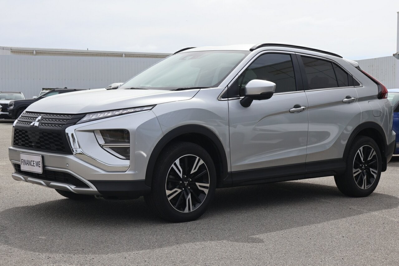Mitsubishi Eclipse Cross image 4
