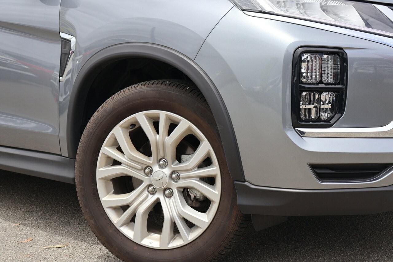 Mitsubishi Asx image 2