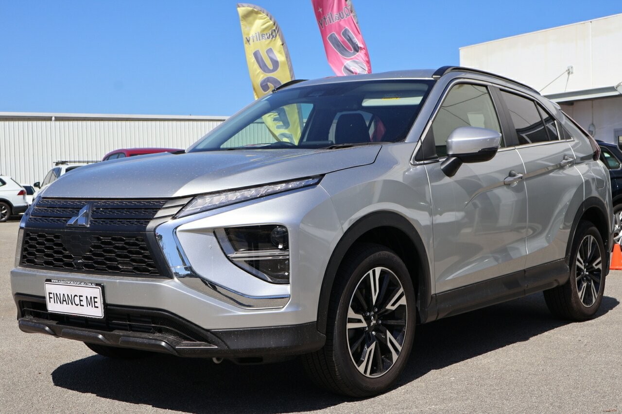 Mitsubishi Eclipse Cross image 4